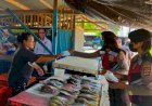 Srikandi-Ditsamapta-Polda-NTT-Gelar-Patroli,-Bagikan-Masker-Kepada-Masyarakat