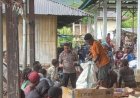 Polsek-Alor-Selatan-Laksanakan-Patroli-dan-Sambang-Pasar