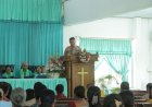 Minggu-Kasih-di-Gereja-Pola-Tribuana,-Kapolres-Alor-Ajak-Masyarakat-Cegah-Bullying-dan-Tawuran-Antar-Pemuda