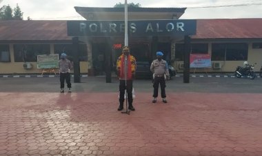 Pimpin-Apel-Perdana,-Kapolres-Alor-AKBP-Agustinus-Christmas-Tri-Suryanto,-S.I.K