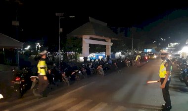 Cegah-Kriminalitas-Dan-Gangguan-Kamtibmas-Sat-Lantas-Polres-Alor-Laksanakan-Patroli