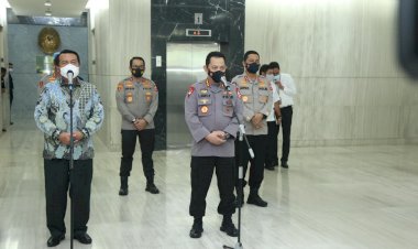 Silaturahmi-Ke-Mahkamah-Agung,-Kapolri-Bahas-Tilang-Elektronik