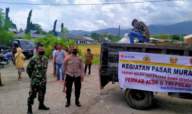 Sinergitas-Tanpa-Batas,-TNI-POLRI-Laksanakan-Pengamanan-Pasar-Murah
