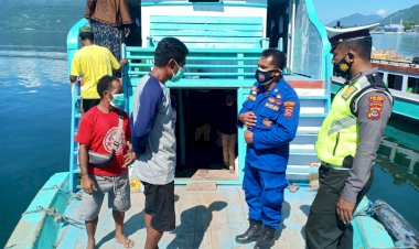 Laksanakan-Ops-Keselamatan-Ranakah-2021,-Satlantas-Polres-Alor-Datangi-Pelabuhan-Laut-Kalabahi