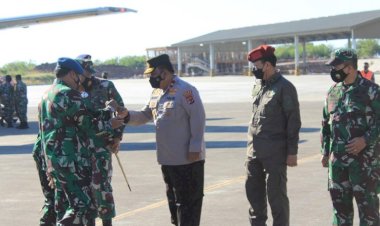 Headline-Wakapolda-NTT-Hadiri-Penyambutan-Kunjungan-Kerja-Pangkoopsau-II-di-Lanud-El-Tari-Kupang