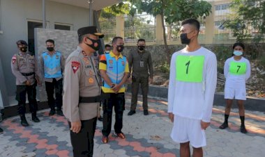 Wujud-Dukungan-Moril-Kepada-Peserta,-Kapolda-NTT-Cek-Langsung-Pelaksanan-Uji-Kesamaptaan-Jasmani-Bintara-Rekpro-T.A.-2021