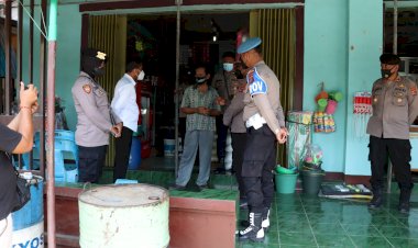 Mengatisipasi-Langkanya-Minyak-Tanah,-Polres-Alor-Sidak-Pangkalan-Minyak-Tanah