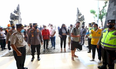 Tinjau-Pelabuhan-Benoa,-Kapolri-Minta-Proses-Prokes-Hingga-Karantina-PPLN-Diperketat