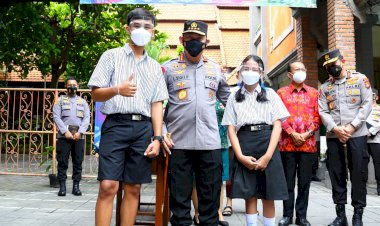 Pelajar-Senang-Bisa-Belajar-Tatap-Muka,-Kapolri:-Fokus-Gapai-Cita-Cita-Agar-Jadi-Kebanggaan-Keluarga