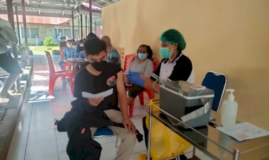 Percepatan-Kekebalan-Komunal-Bagi-Masyarakat,-RSB-Titus-Uly-Kupang-Sediakan-Pelayanan-Vaksinasi-Tahap-I-dan-II