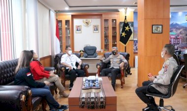 Silaturahmi-dengan-Kapolda-NTT,-Bank-Mandiri-Cabang-Kupang-Ajak-Kerjasama