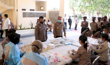 Bidpropam-Polda-NTT-Gelar-Pemeriksaan-Urin-Terhadap-Anggota,-Kabidpropam-Polda-NTT-:-Kita-Lakukan-Mitigasi-Dalam-Rangka-Pencegahan