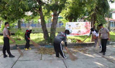 Polres-Alor-Gelar-Bakti-Sosial-Membersihkan-Tempat-Ibadah-Dalam-Rangkat-Menyambut-Hut-Bhayangkara-ke-76