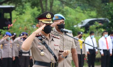 Hari-Bhayangkara-Ke-76,-Polres-Alor-Gelar-Upacara-Ziarah-Rombongan-di-TMP-Malua-Galiau-Kabupaten-Alor