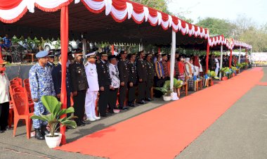 Kapolres-Alor-Hadiri-Upacara-Peringatan-Hari-Kemerdekaan-Republik-Indonesia-Ke-77