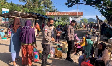 Beri-Rasa-Aman,-Polsubsektor-Polsek-Pantar-Lakukan-Patroli-dan-Pengamanan-Pasar