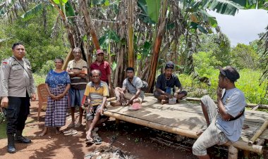 Lewat-Sambang-Bhabinkamtibmas-Desa-Lendola--Ajak-Warga-Wujudkan-Kamtibmas-Kondusif