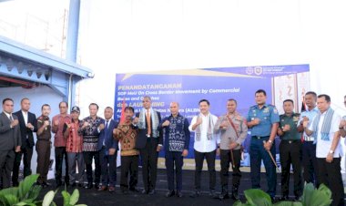 Kapolda-NTT-Hadiri-Kegiatan-Pelepasan-Beroperasinya-Bus-Angkutan-Lintas-Batas-Negara-Indonesia---Timor-Leste