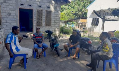 Bhabinkamtibmas-Lakukan-Sambang-dan-Sosialisasi-Imbauan-Kamtibmas-di-Kelurahan-Welai-Timur