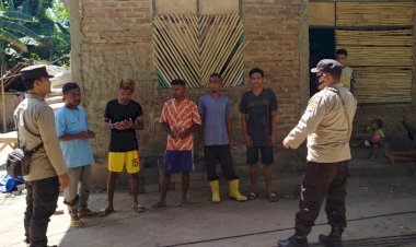 Personil-Polsek-Pantar-Berikan-Himbauan-Terkait-TPPO-kepada-Masyarakat