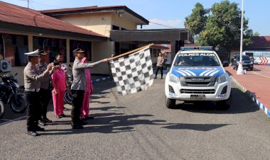 Polres-Alor-Berikan-100-Paket-Sembako-Kepada-Purnawirawan,-Warakawuri-dan-Anak-Stunting