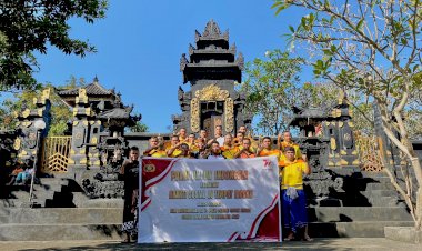 Polres-Alor-Gelar-Bakti-Sosial-Bersih-Bersih-Rumah-Ibadah,-Dalam-Rangka-Hari-Bhayangkara-ke-77