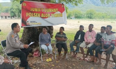 Dengar-Keluhan-Masyarakat,-Polsek-Alor-Timur-Gelar-Jumat-Curhat