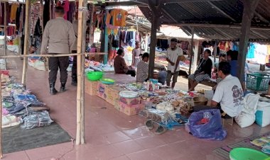 Patroli-Pasar,-Polsek-Pantar-Ciptakan-Situasi-Kamtibmas-Aman