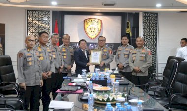 As-SDM-Irjen-Dedi-Prasetyo-Terima-Presisi-Award-Berkat-Keterbukaan-Rekrutmen-Polri