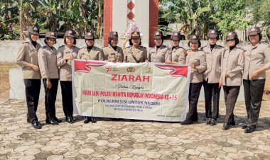 Jelang-Hari-Jadi-Polwan-Ke-75,-Polwan-Polres-Gelar-Upacara-Ziarah-Di-TMP-Malua-Galiau-Kalabahi