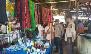 Polsek-ABAD-Tingkatkan-Keamanan-Pasar-Moru-dengan-Patroli-dan-Sosialisasi-Kamtibmas