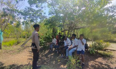 Cegah-Gangguan-Kamtibmas,-Polsek-Alor-Selatan-Lakukan-Patroli