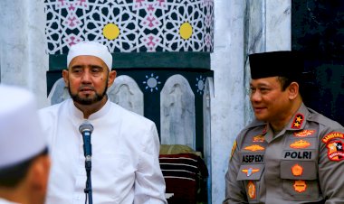 Depan-Jamaah-Habib-Syech,-Kaops-NCS-Polri-Serukan-Jaga-Pemilu-2024-Aman-dan-Damai