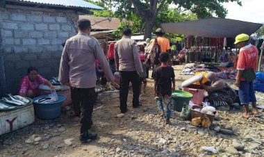 Polsek-Pantar-Giat-Patroli-dan-Himbauan-di-Pasar-Inpres-Kabir-untuk-Ciptakan-Lingkungan-Aman