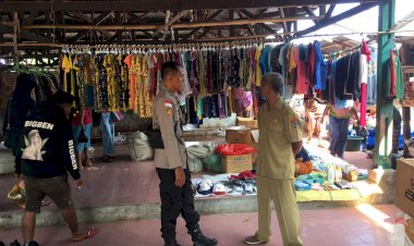 Polsek-Pantar-Lakukan-Patroli-dan-Himbauan-di-Pasar-Inpres-Kabir-untuk-Cegah-Kejahatan