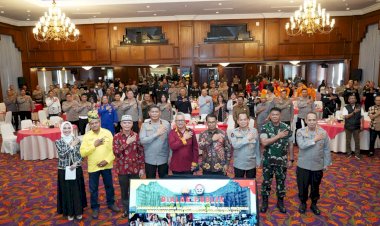 Dialog-Penguatan-Internal-Polri:-Harmonisasi-Masyarakat-Kaltim-Menuju-Indonesia-Emas-2045