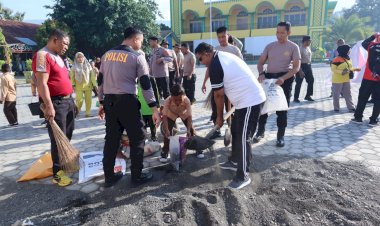 Sambut-Hari-Bhayangkara-Ke-78,-Polres-Alor-Gelar-Bakti-Religi-di-Sejumlah-Tempat-Ibadah