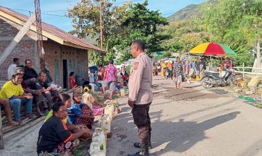 Patroli-dan-Pengamanan-Pasar-Tradisional-Bakalang-oleh-Polsubsektor-Pantar-Timur