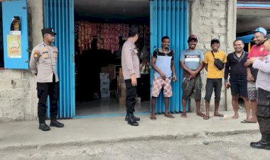 Kapolsek-Alor-Timur-Laksanakan-Patroli-Dialogis-dan-Sambang-Kamtibmas-di-Desa-Maritaing