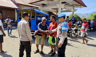 Polsek-Alor-Timur-Laut-Lakukan-Patroli-dan-Himbauan-Kamtibmas-di-Pasar-Rakyat-Nailang