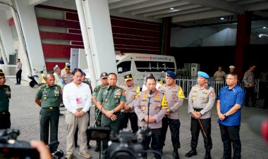 Tinjau-Kesiapan-Pengamanan,-Kapolri-Instruksikan-Warga-Terlayani-dengan-Baik-saat-Misa-Agung-Paus-Fransiskus