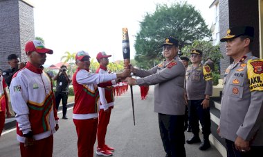 298-Atlet-dan-Official-Polri-Memeriahkan-PON-XXI,-Ketua-Harian-Komite-Olahraga-Polri-:-Cetak-SDM-Polri-Unggul-melalui-Olahraga