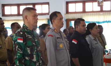 Kapolres-Alor-Hadiri-Deklarasi-Netralitas-Kepala-Desa-se-Kabupaten-Alor