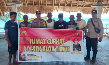 Polsek-Alor-Timur-Gelar-Kegiatan-Jumat-Curhat-di-Desa-Kolana-Utara,-Tingkatkan-Kesadaran-Kamtibmas-dan-Pengawasan-Perbatasan