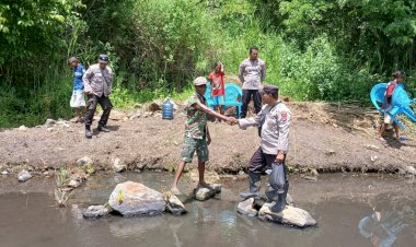 Kapolsek-Alor-Selatan-Serahkan-Bibit-Ikan-Lele-Sangkuriang-untuk-Mendukung-Ketahanan-Pangan
