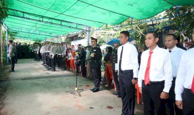 Kapolres-Alor-Pimpin-Upacara-Pemakaman-Alm.-Purn.-SERMA-Paulus-Lema