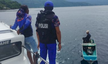 Sat-Polairud-Polres-Alor-Lakukan-Pencarian-Warga-Desa-Ternate-yang-Hilang-Saat-Mencari-Ikan