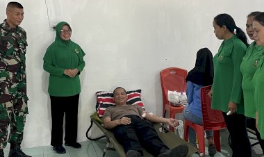Kapolres-Alor-Turut-Sumbangkan-Darah-Dalam-Acara-Donor-Darah-HUT-ke-79-Persit-Kartika-Chandra-Kirana