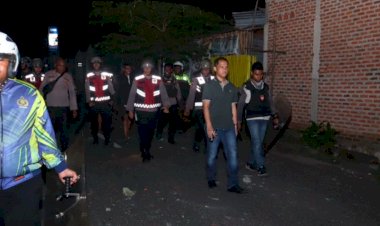 Kapolres-Alor-Pimpin-Langsung-Pembubaran-Tawuran-Antar-Pemuda