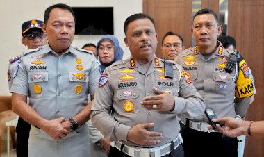 Kakorlantas-Polri-Tinjau-Kesiapan-Operasi-Ketupat-2025-di-Kota-Wisata-Batu